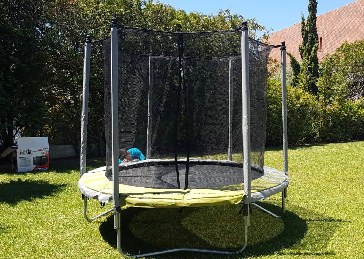 Trampoline M